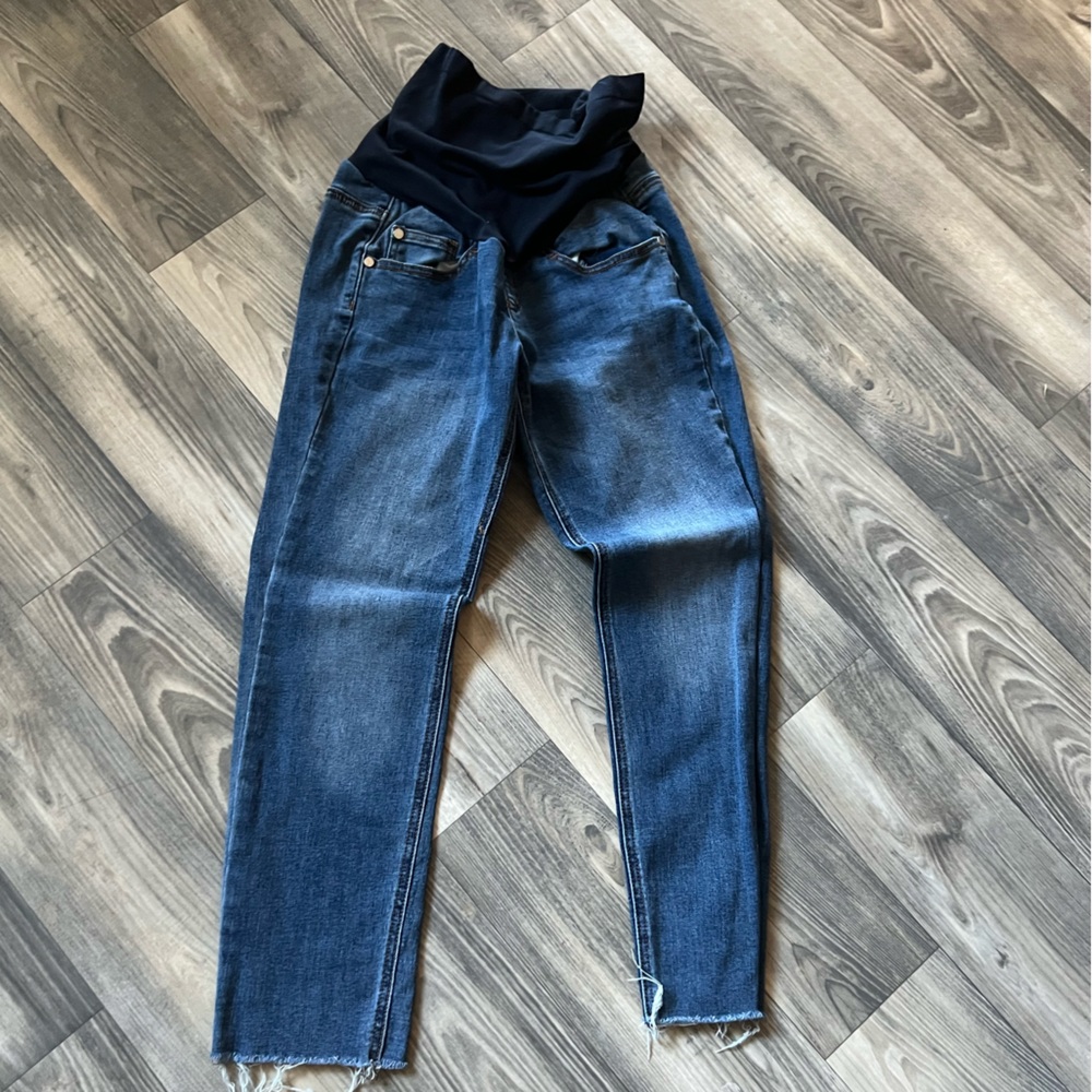 Cropped Mom Jean